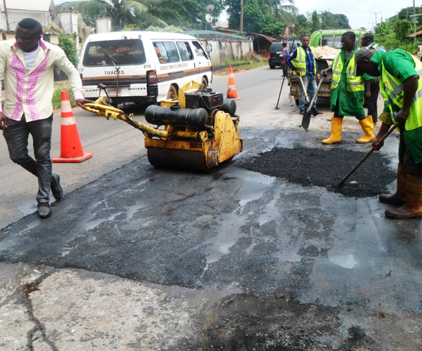 Govs Otti, Eno partner to fix Abia-Akwa Ibom link roads 1 Aba Ikot Epkene road