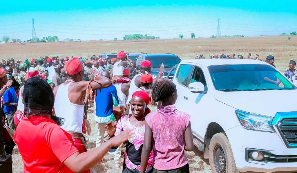 Plateau entertainers
